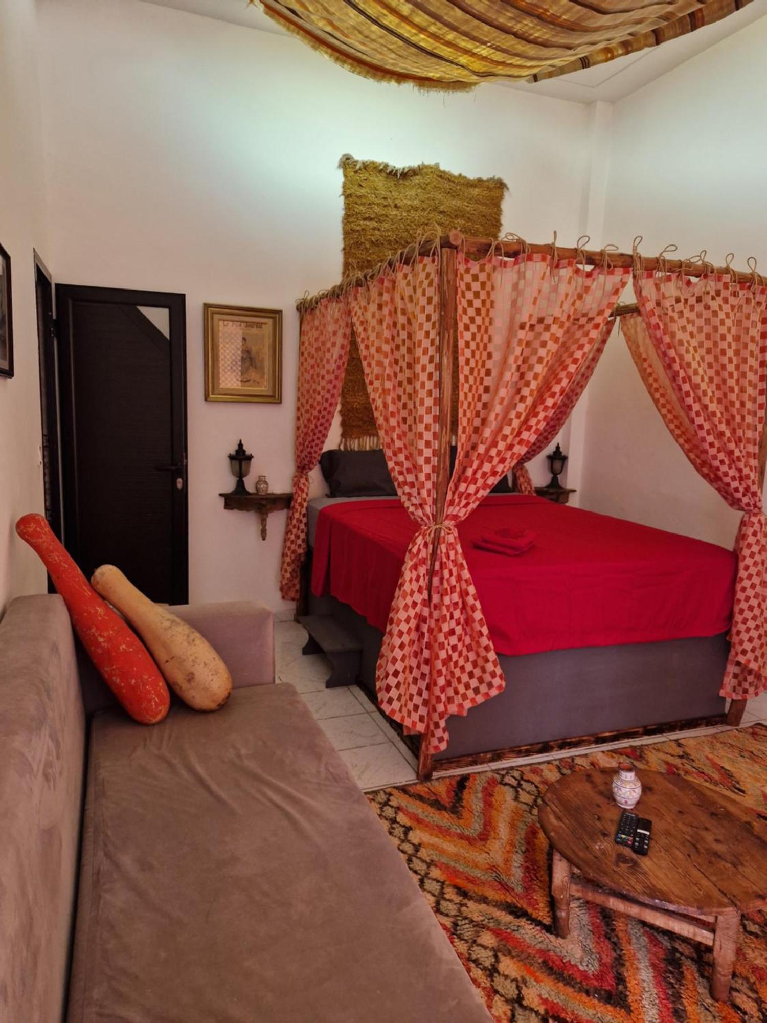 Minikas Bah Alquarya Assiyahia Pensión Marrakesh